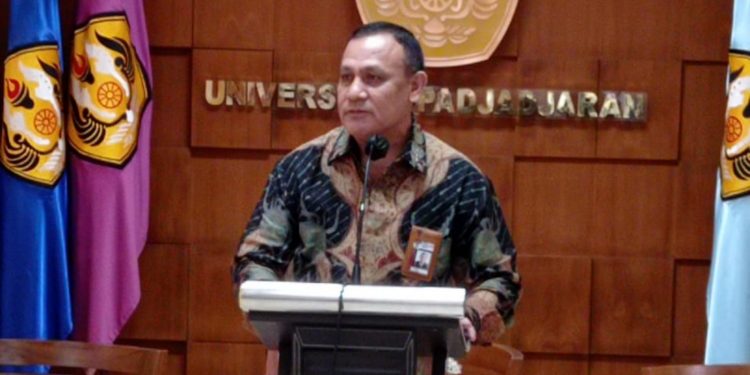 KPK Tahan Angin Prayitno