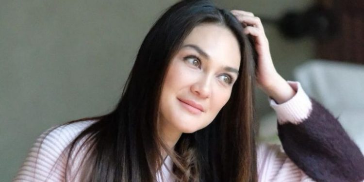 Bikin Terkejut Jawaban Luna Maya Saat Ditanyai Bisnis atau Cinta ?