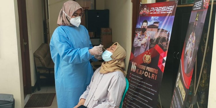 Polda Metro Tambah Pos Swab Antigen Pemudik Balik ke Jakarta