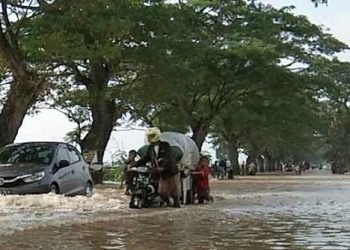 Empat Sungai Meluap, Cirebon Dikepung Banjir